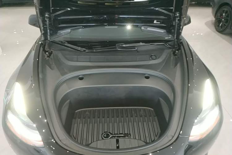 Used Tesla Model 3 2022 Rear-Wheel-Drive Version Engine Bay