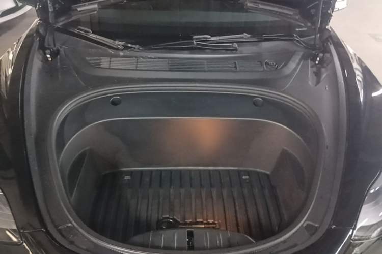 Used Tesla Model 3 2022 Performance High-Performance All-Wheel-Drive Version Engine Bay