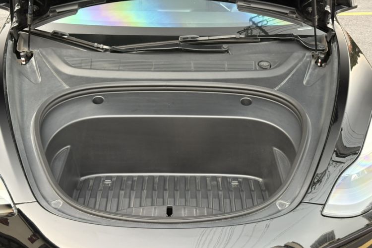 Used Tesla Model 3 2022 Rear-Wheel-Drive Version Engine Bay