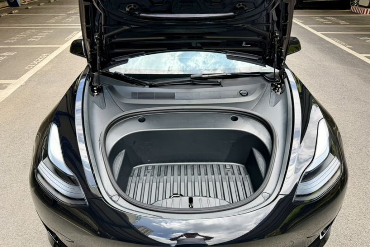Used Tesla Model 3 2022 Rear-Wheel-Drive Version Engine Bay