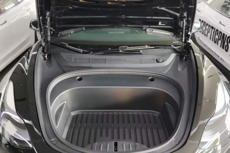 Used Tesla Model 3 2022 Rear-Wheel-Drive Version Engine Bay