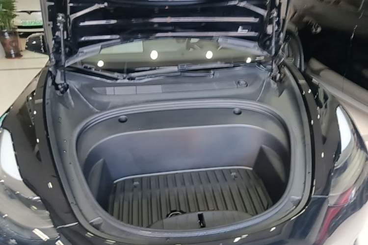 Used Tesla Model 3 2022 Rear-Wheel-Drive Version Engine Bay