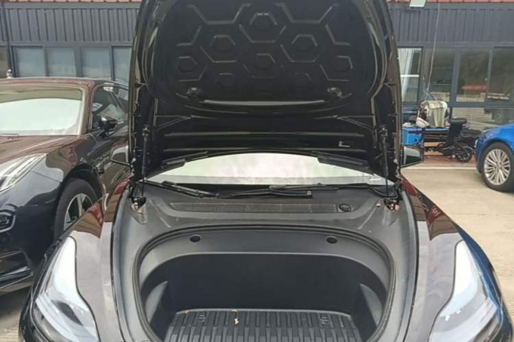Used Tesla Model 3 2022 Rear-Wheel-Drive Version Engine Bay