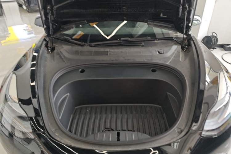 Used Tesla Model 3 2022 Rear-Wheel-Drive Version Engine Bay