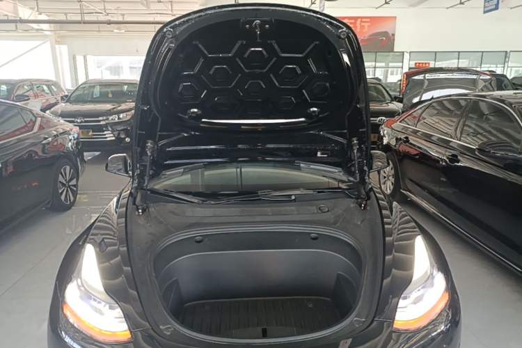 Used Tesla Model 3 2022 Rear-Wheel-Drive Version Engine Bay