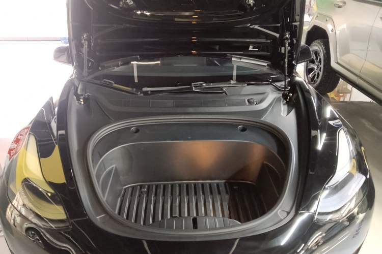 Used Tesla Model 3 2022 Rear-Wheel-Drive Version Engine Bay