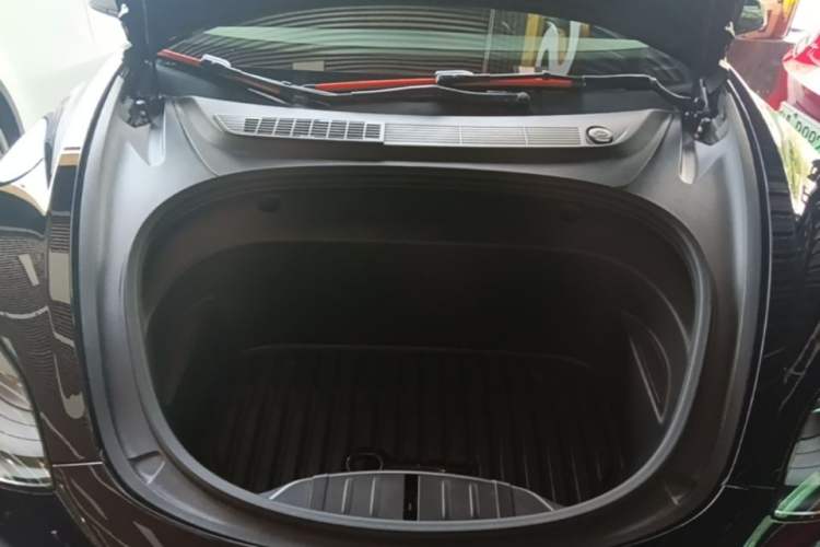 Used Tesla Model 3 2022 Rear-Wheel-Drive Version Engine Bay