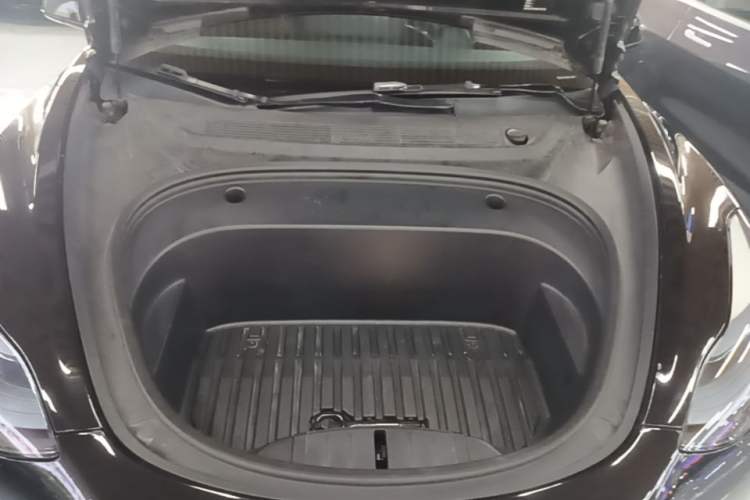 Used Tesla Model 3 2022 Rear-Wheel-Drive Version Engine Bay