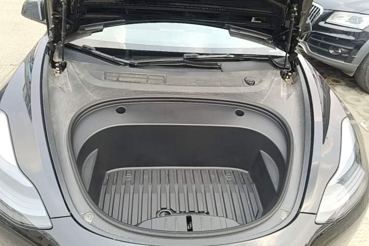Used Tesla Model 3 2022 Rear-Wheel-Drive Version Engine Bay