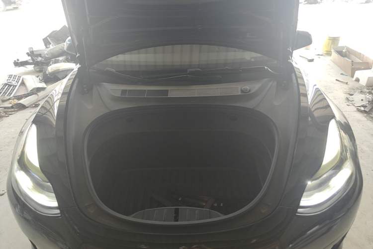 Used Tesla Model 3 2022 Rear-Wheel-Drive Version Engine Bay
