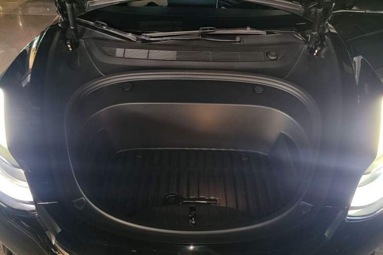 Used Tesla Model 3 2022 Performance High-Performance All-Wheel-Drive Version Engine Bay