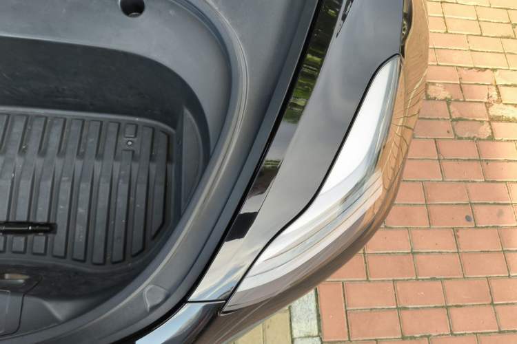 Used Tesla Model 3 2022 Rear-Wheel-Drive Version Engine Bay Left
