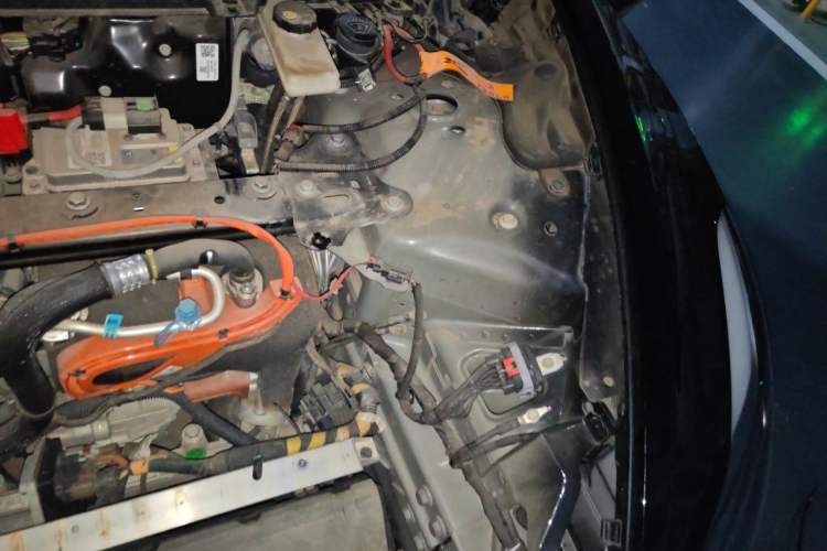 Used Tesla Model 3 2022 Performance High-Performance All-Wheel-Drive Version Engine Bay Left