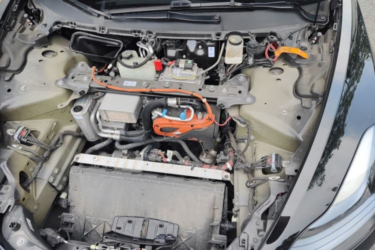 Used Tesla Model 3 2022 Rear-Wheel-Drive Version Engine Bay Left