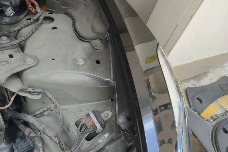 Used Tesla Model 3 2022 Rear-Wheel-Drive Version Engine Bay Left