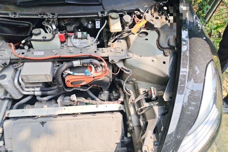 Used Tesla Model 3 2022 Rear-Wheel-Drive Version Engine Bay Left
