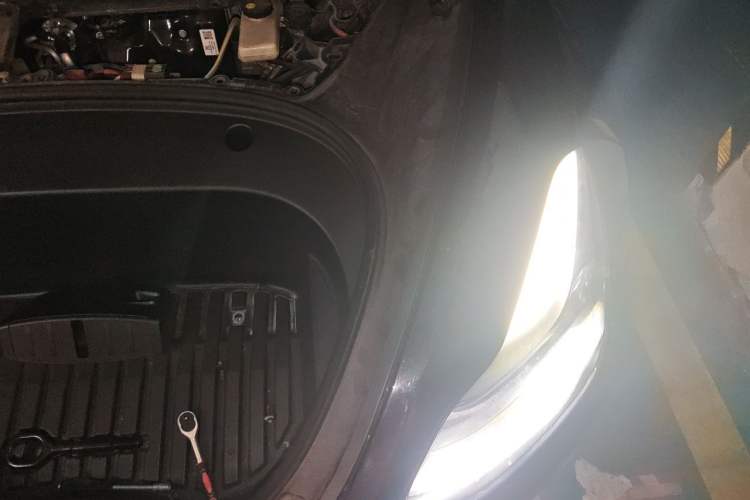 Used Tesla Model 3 2022 Rear-Wheel-Drive Version Engine Bay Left