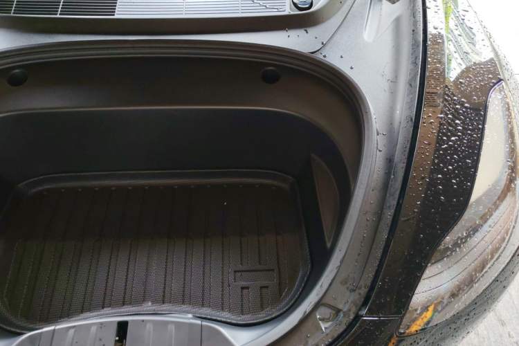 Used Tesla Model 3 2022 Rear-Wheel-Drive Version Engine Bay Left