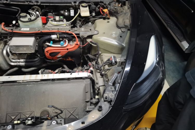 Used Tesla Model 3 2022 Rear-Wheel-Drive Version Engine Bay Left