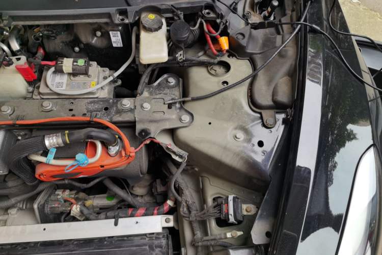 Used Tesla Model 3 2022 Rear-Wheel-Drive Version Engine Bay Left