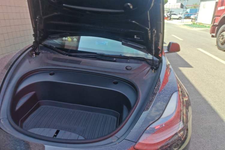 Used Tesla Model 3 2022 Rear-Wheel-Drive Version Engine Bay Left