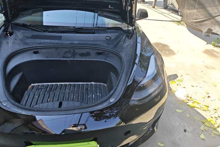 Used Tesla Model 3 2022 Rear-Wheel-Drive Version Engine Bay Left