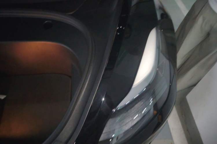 Used Tesla Model 3 2022 Rear-Wheel-Drive Version Engine Bay Left