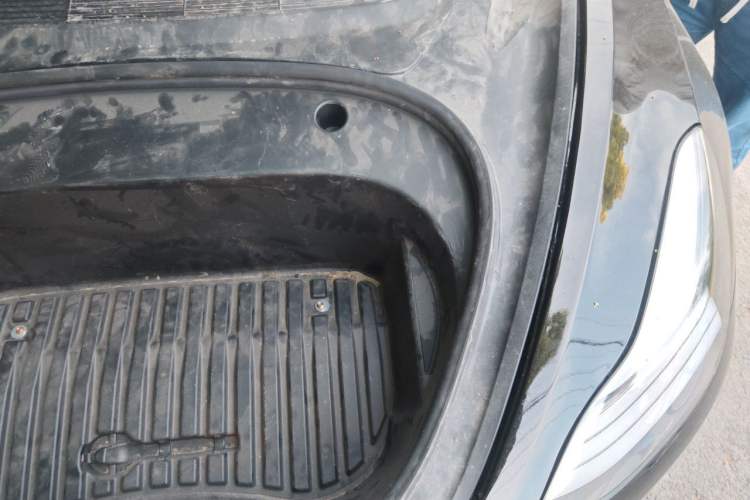 Used Tesla Model 3 2022 Rear-Wheel-Drive Version Engine Bay Left