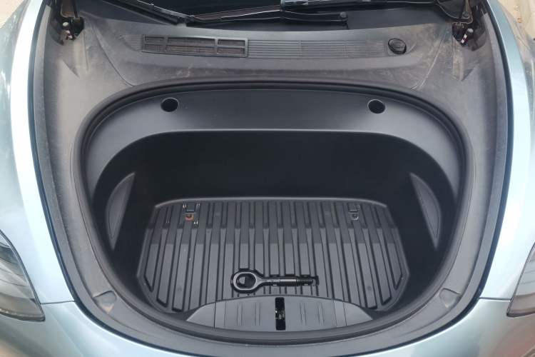 Used Tesla Model 3 2022 Rear-Wheel-Drive Version Engine Bay