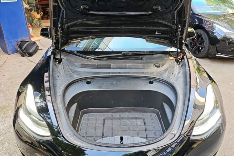 Used Tesla Model 3 2022 Rear-Wheel-Drive Version Engine Bay