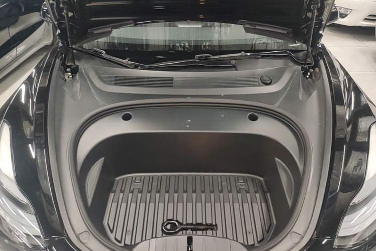 Used Tesla Model 3 2022 Rear-Wheel-Drive Version Engine Bay