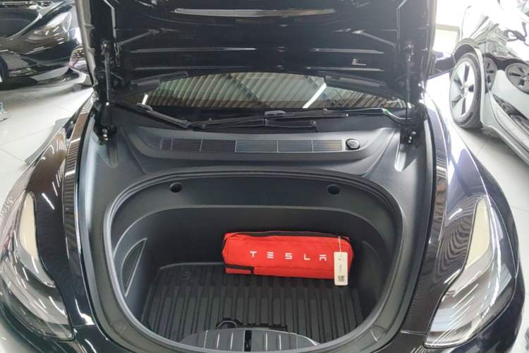 Used Tesla Model 3 2022 Rear-Wheel-Drive Version Engine Bay
