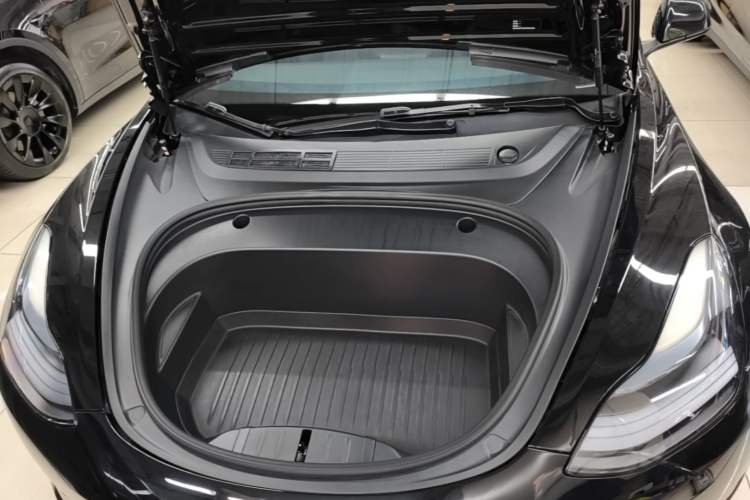 Used Tesla Model 3 2022 Rear-Wheel-Drive Version Engine Bay