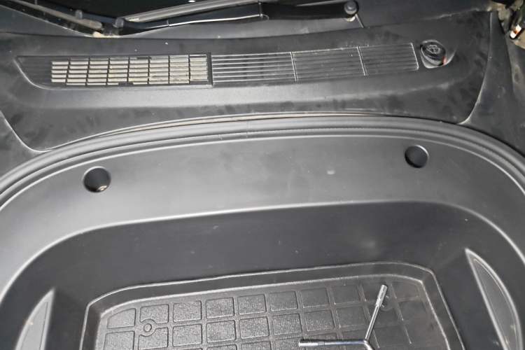Used Tesla Model 3 2022 Rear-Wheel-Drive Version Engine Bay