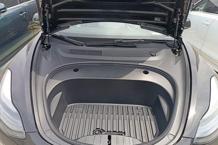 Used Tesla Model 3 2022 Performance High-Performance All-Wheel-Drive Version Engine Bay