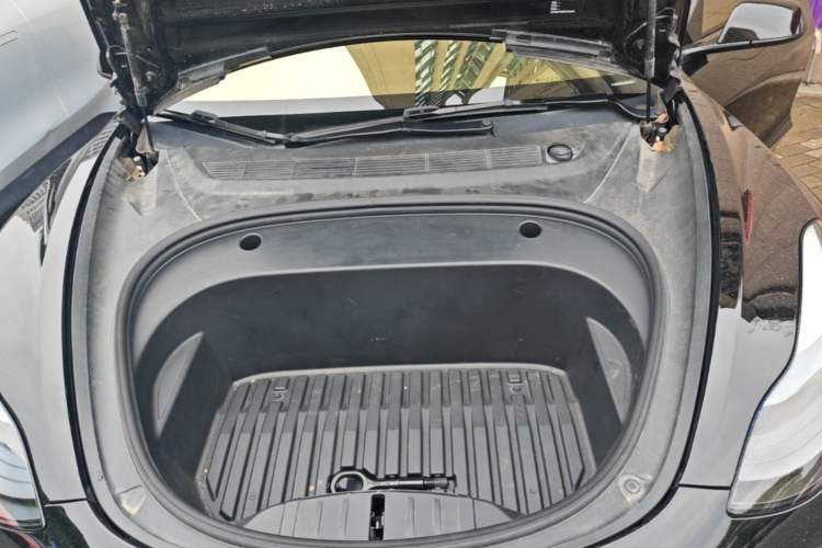 Used Tesla Model 3 2022 Rear-Wheel-Drive Version Engine Bay
