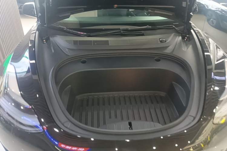 Used Tesla Model 3 2022 Rear-Wheel-Drive Version Engine Bay