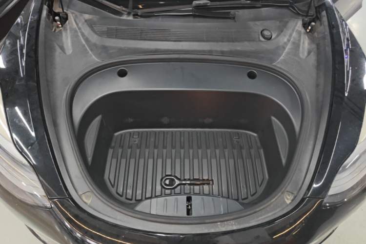 Used Tesla Model 3 2022 Rear-Wheel-Drive Version Engine Bay