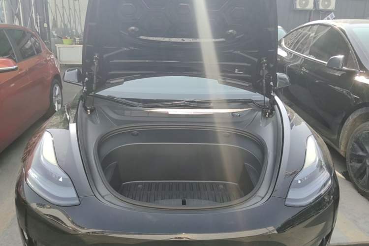 Used Tesla Model 3 2022 Rear-Wheel-Drive Version Engine Bay