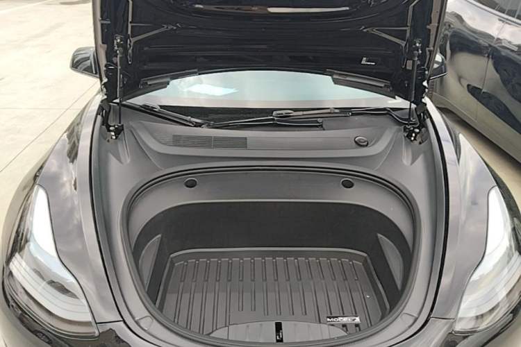 Used Tesla Model 3 2022 Rear-Wheel-Drive Version Engine Bay