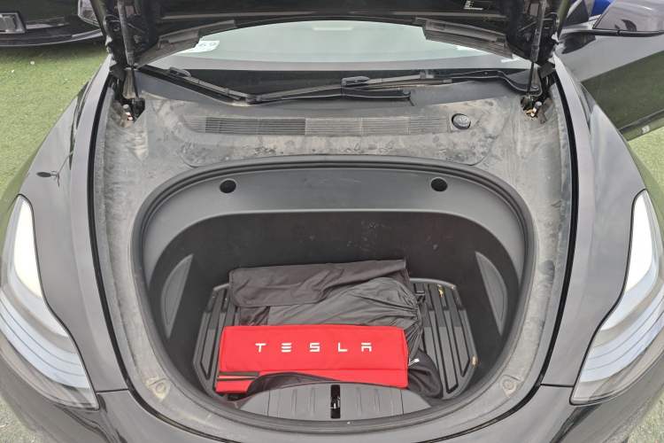 Used Tesla Model 3 2022 Rear-Wheel-Drive Version Engine Bay