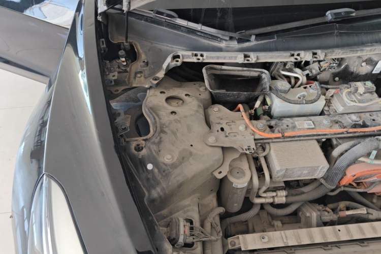 Used Tesla Model 3 2022 Rear-Wheel-Drive Version Engine Bay Right