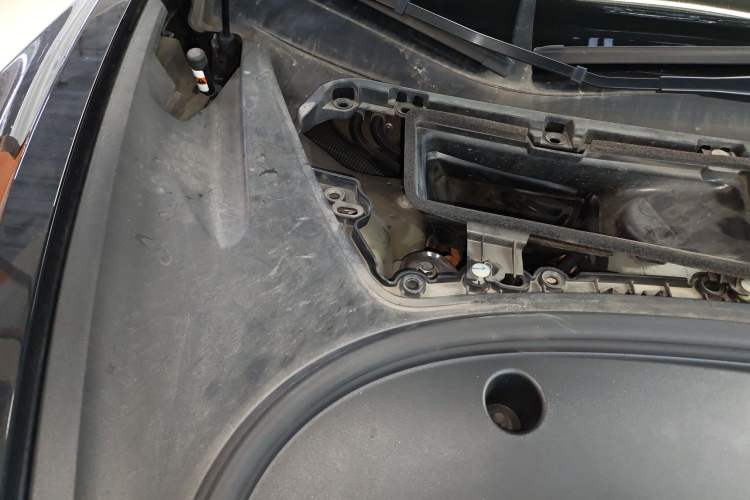Used Tesla Model 3 2022 Rear-Wheel-Drive Version Engine Bay Right