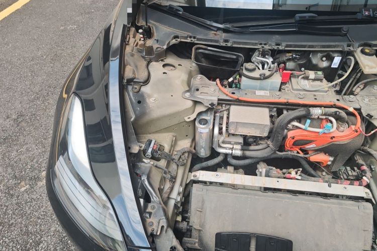 Used Tesla Model 3 2022 Rear-Wheel-Drive Version Engine Bay Right