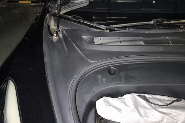 Used Tesla Model 3 2022 Rear-Wheel-Drive Version Engine Bay Right