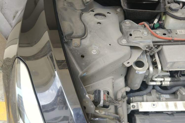Used Tesla Model 3 2022 Rear-Wheel-Drive Version Engine Bay Right