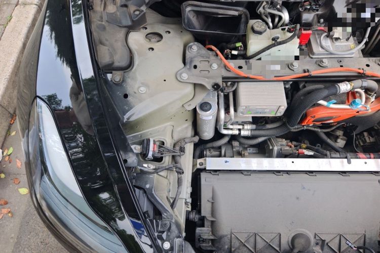 Used Tesla Model 3 2022 Rear-Wheel-Drive Version Engine Bay Right