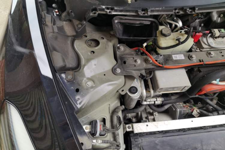 Used Tesla Model 3 2022 Rear-Wheel-Drive Version Engine Bay Right