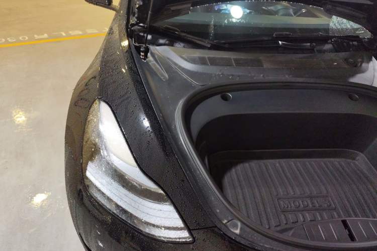 Used Tesla Model 3 2022 Rear-Wheel-Drive Version Engine Bay Right