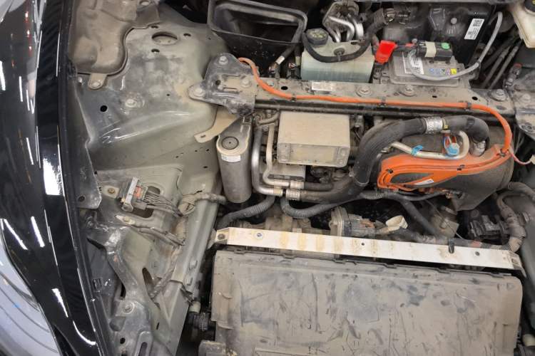 Used Tesla Model 3 2022 Rear-Wheel-Drive Version Engine Bay Right